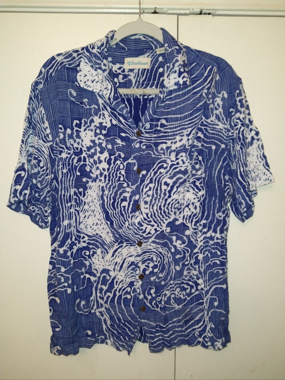 Caribbean 100% Rayon Short Sleeve Camp Hawaiian Shirt Men's sz Large.
